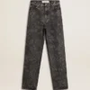 Svarta damjeans med blommotiv