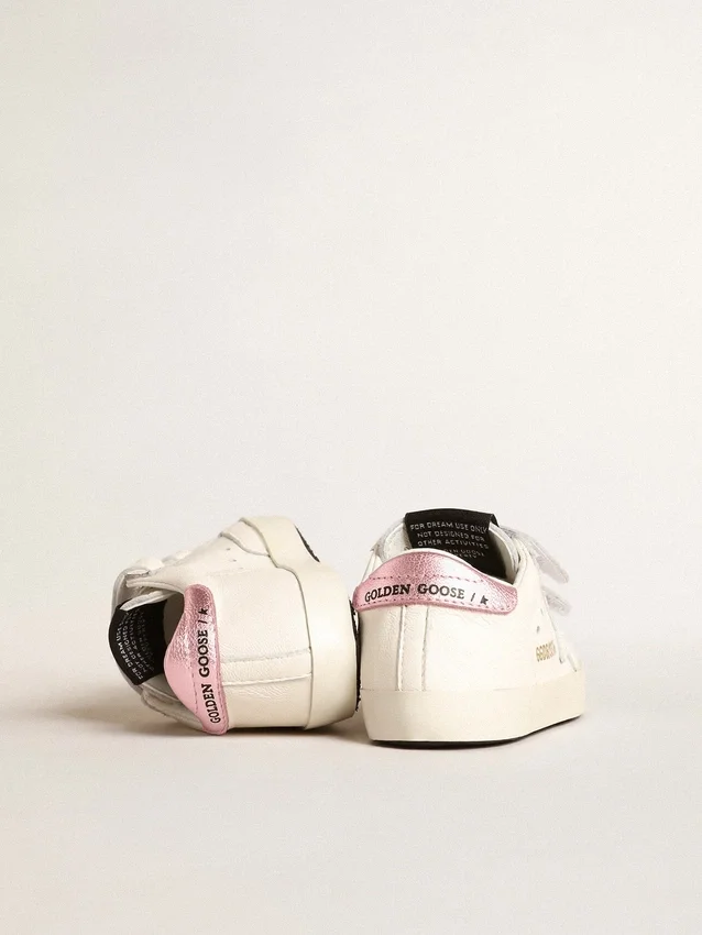 Baby School-set i vitt nappaläder med rosa läderflik på hälen