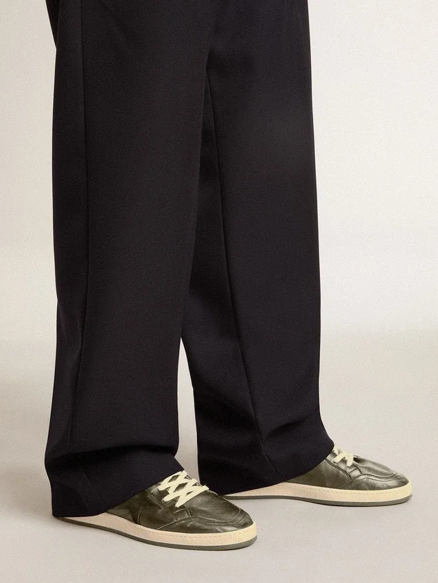 Ball Star för herr i svart nappa med stjärna i mocka och hälflik i nappa