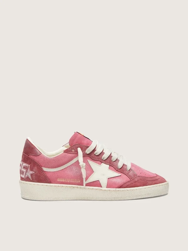 Ball Star LTD för damer i rosa mocka med krämfärgad läderstjärna och röda mockainlägg