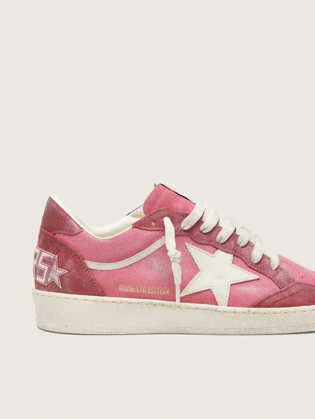 Ball Star LTD för damer i rosa mocka med krämfärgad läderstjärna och röda mockainlägg