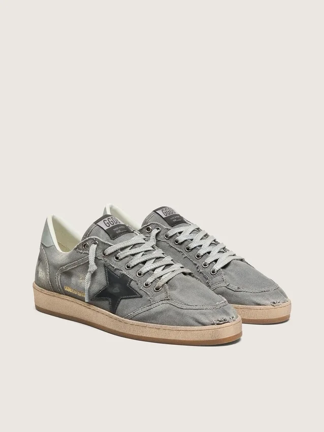 Ball Star LTD för herr i grå denim med svart läderstjärna
