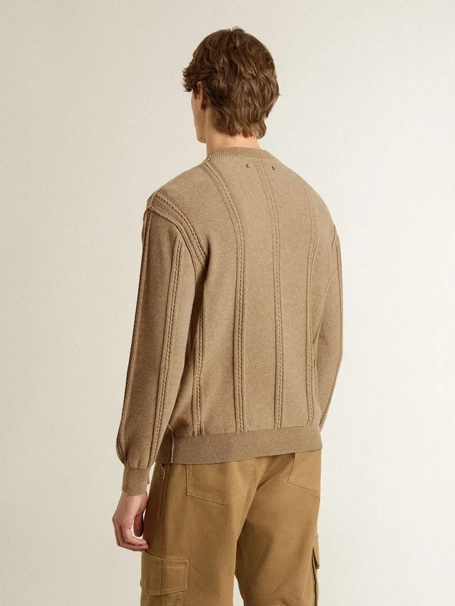 Beige herrtröja med broderad logotyp