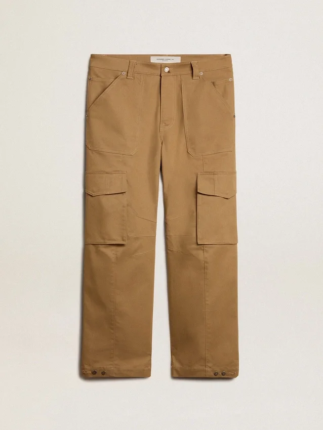 Beige khakifärgade cargobyxor