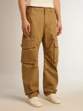 Beige khakifärgade cargobyxor