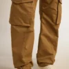 Beige khakifärgade cargobyxor