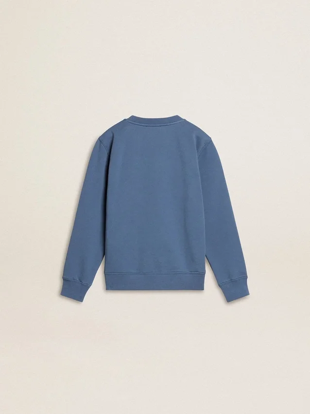Blå barnsweatshirt med vita präglade lappar