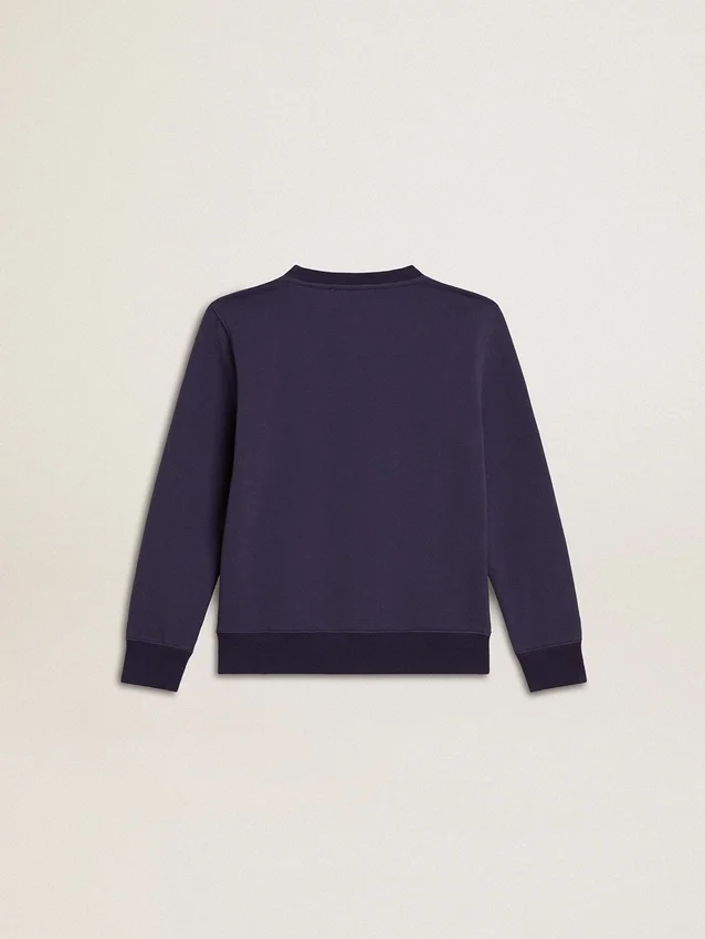 Blåviolett sweatshirt med text från golden goose på framsidan
