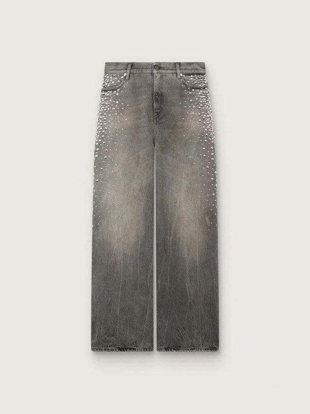 Boyfriend-jeans för damer i grå denim med silverfärgade nitar med gradient-effekt