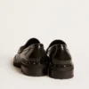 Chunky loafers för damer i svart läder med nitar
