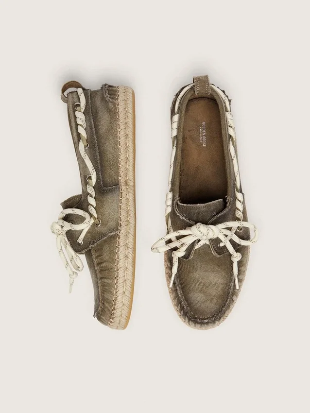 Cruise-espadriller för herr i militärgrön canvas med vita vandringsskosnören