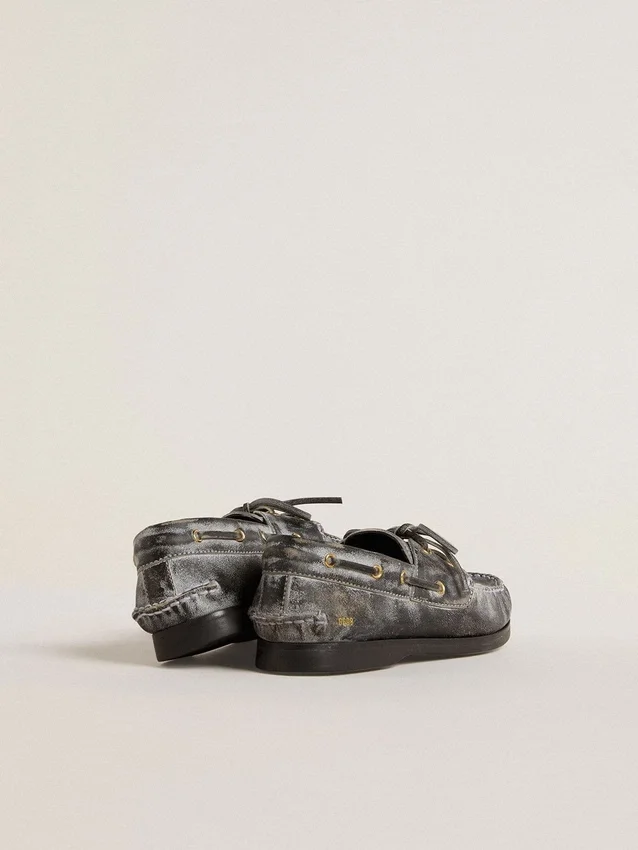 Cruise Teen-loafers i svart läder med slitet utseende