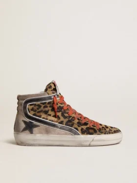 Dam-slide LTD i ponnyskinn med leopardmönster, metallisk läderstjärna och glans