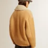 Damjacka i fårskinn med bred krage i shearling