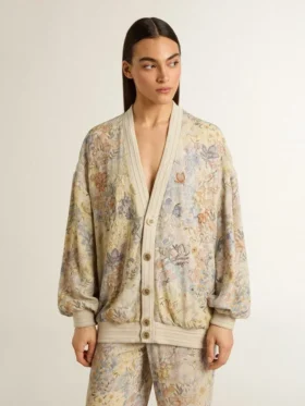 Damkofta med blommönster och broderier