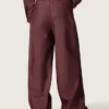 Dammjeans i vinröd denim