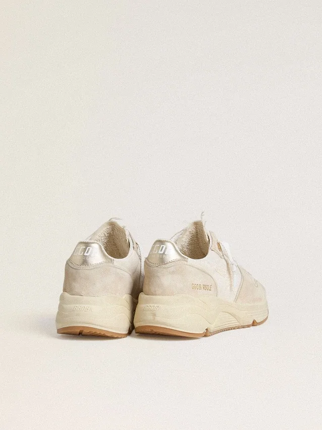 Damskor med Running Sole i canvas med beige stjärna och hälflik i platinametalliskt läder