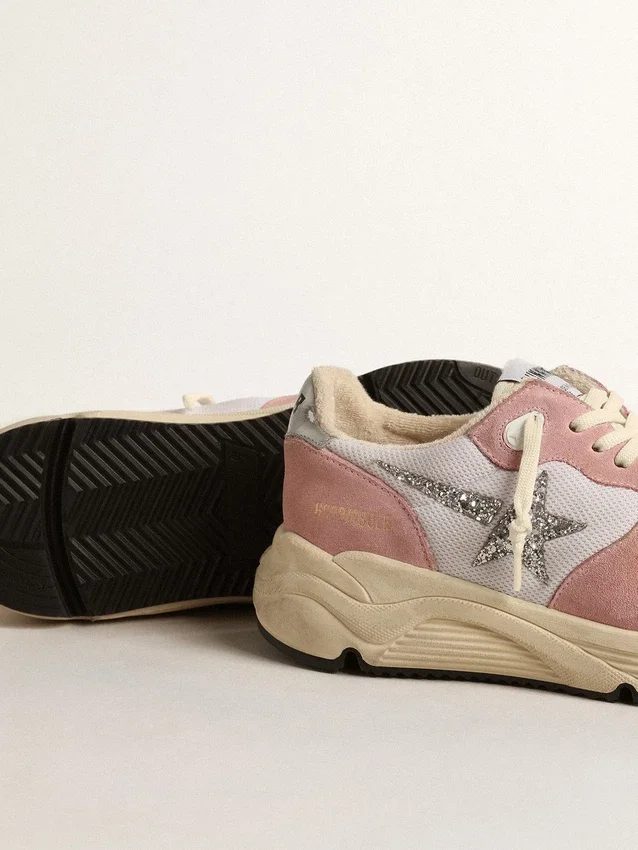 Damskor med Running Sole i grå mesh och mocka med silverglittrande stjärna