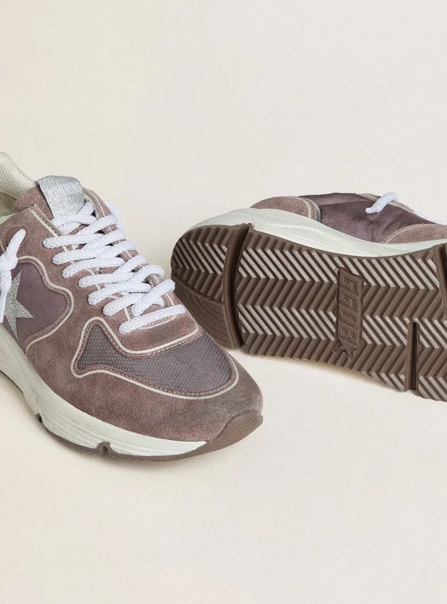 Damskor med Running Sole i lavendelfärgat nylon och mocka med tryckt stjärna och hälflik i silverläder