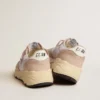 Damskor med Running Sole i mesh och nubuck med stjärna i silvermetalliskt läder
