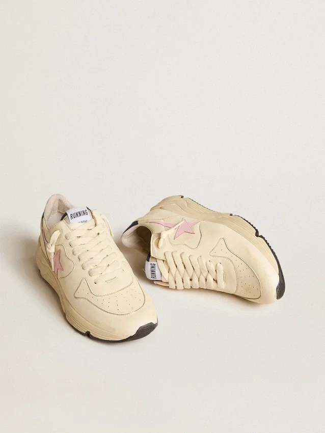 Damskor med Running Sole i nappaläder med rosa läderstjärna och blå läderflik på hälen