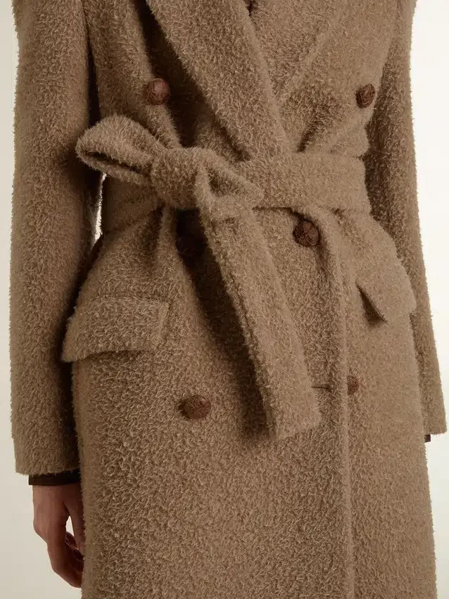 Dubbelknäppt damkappa i beige ullblandning