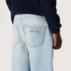 Golden-jeans för pojkar i ljusblå denim med broderad logotyp