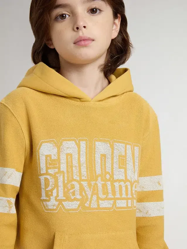 Gul barnsweatshirt med vintage-tryck