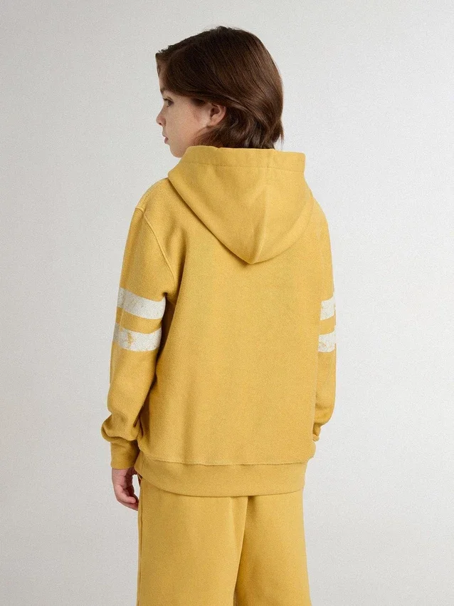 Gul barnsweatshirt med vintage-tryck