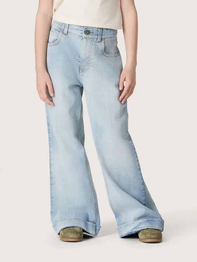 Guldfärgade bootcut-jeans för flickor i ljusblå denim med broderad logotyp