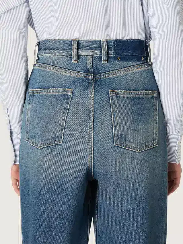 Guldfärgade boyfriend-jeans för damer i stentvättad ljusblå denim