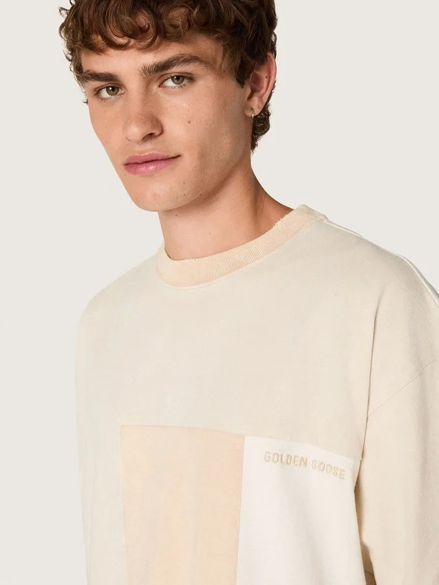 Herr-T-shirt i bomullsjersey med patchwork-effekt i vitt och beige