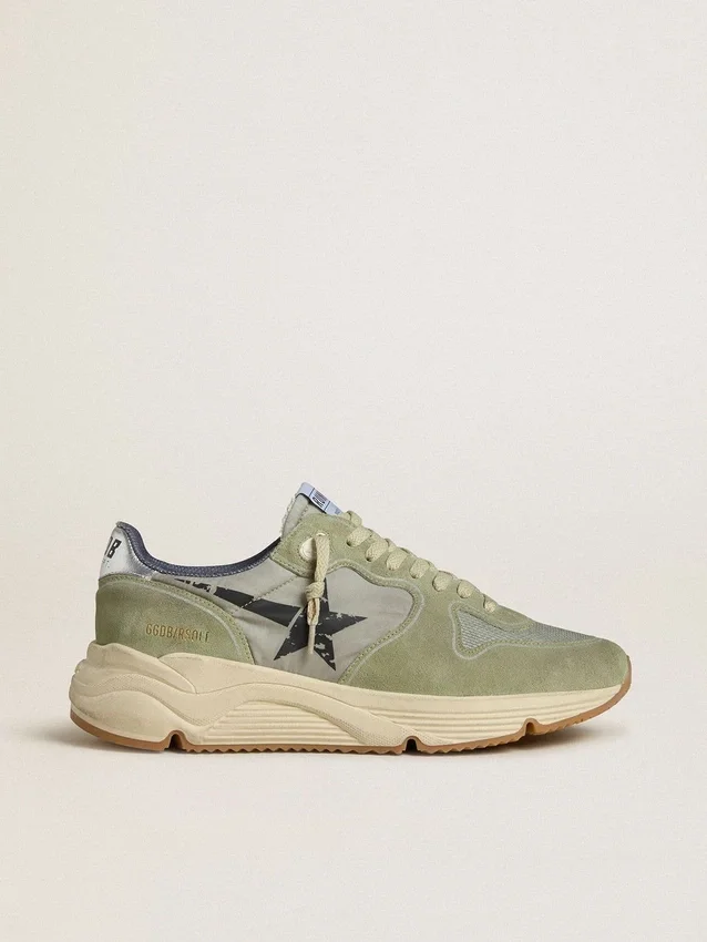 Herrskor med Running Sole i salviagrönt nylon och mocka med tryckt svart stjärna