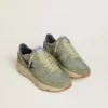 Herrskor med Running Sole i salviagrönt nylon och mocka med tryckt svart stjärna
