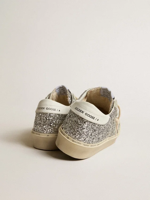 Hi Star för dam i silverglitter med stjärna i mocka och vit hälflik