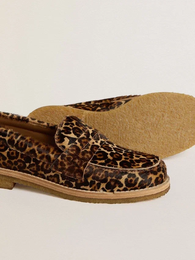 Jerry-loafer för dam i ponnyskinn med leopardmönster