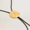 Jewelmates bolo-halsband i svart läder med detaljer i antikguld