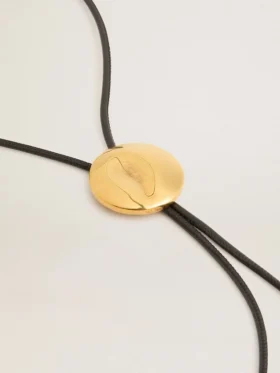 Jewelmates bolo-halsband i svart läder med detaljer i antikguld