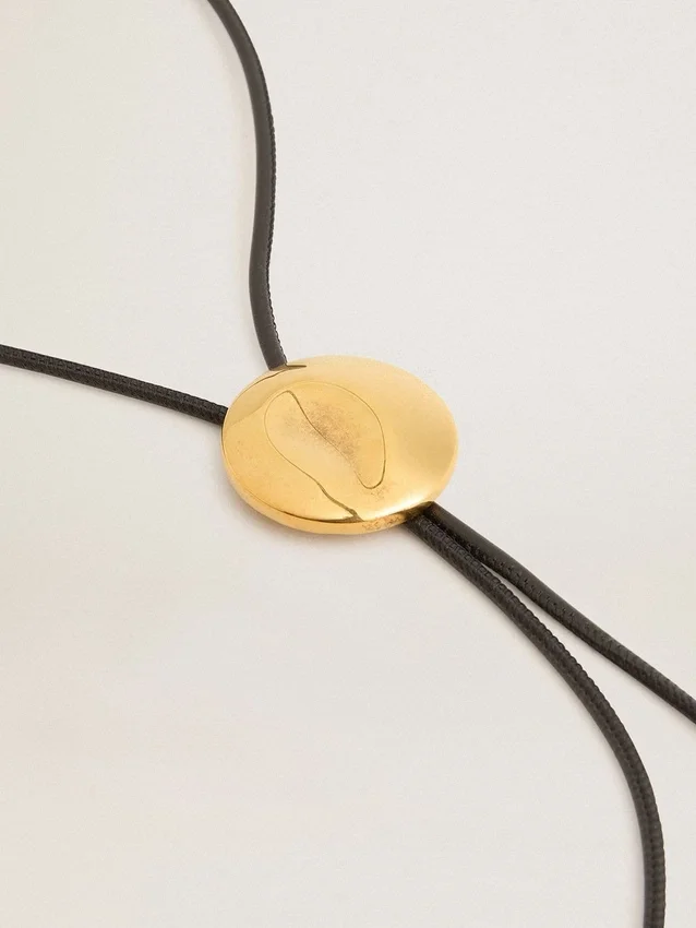 Jewelmates bolo-halsband i svart läder med detaljer i antikguld