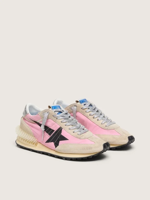 Marathon för herr i rosa nylon och guldfärgat mocka med svart tryckt stjärna