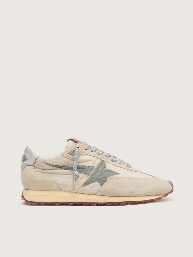 Marathon för herr med beige nylonöverdel och grå stjärna