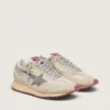 Marathon för herr med beige nylonöverdel och grå stjärna