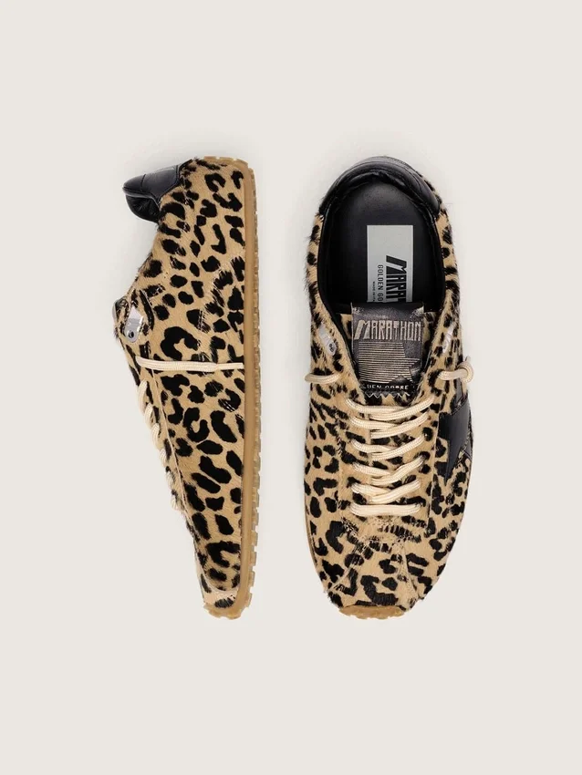 Marathon Speed för herr i beige och svart ponnyskinn med leopardmönster och svart läderstjärna