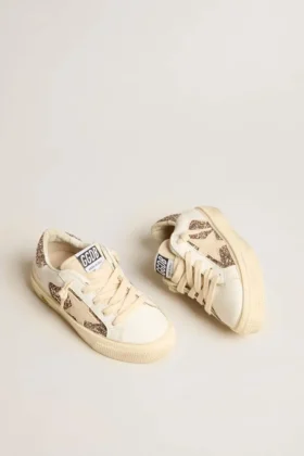 May Teen i vitt läder och roséguldglitter med beige stjärna i mocka