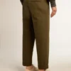 Militärgröna chinos från Golden Collection