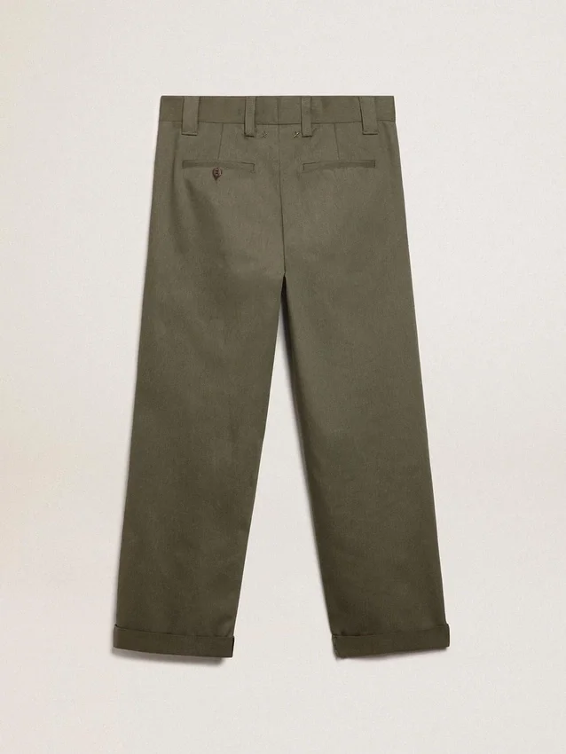Militärgröna chinos från Golden Collection