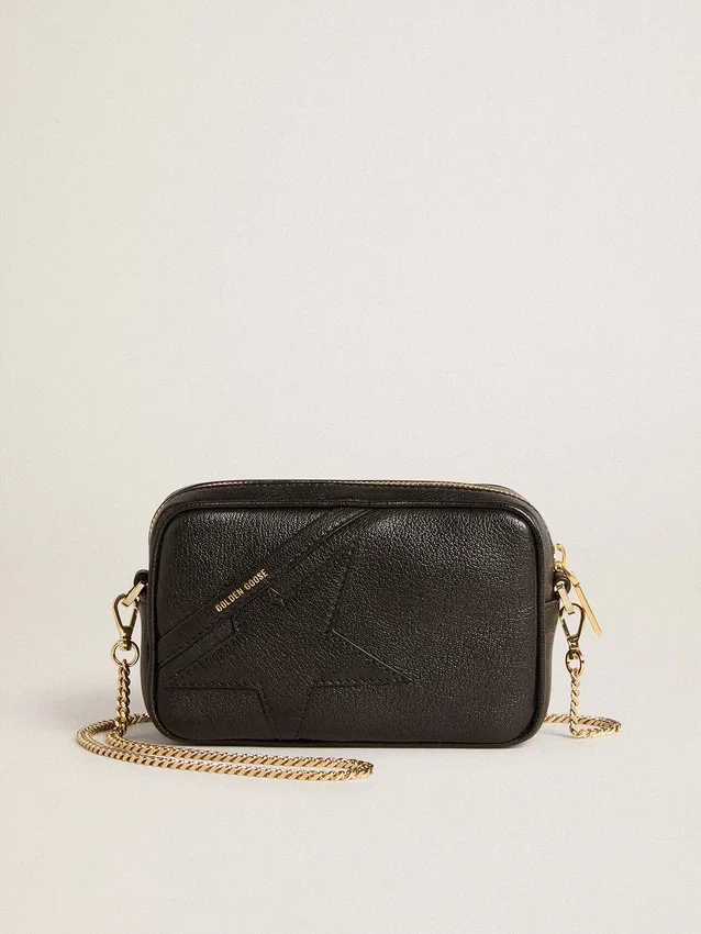 Mini Star Bag i svart läder med ton-i-ton-stjärna