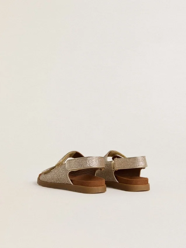 Noa Young-sandaler i mikroglitter och platinaläder