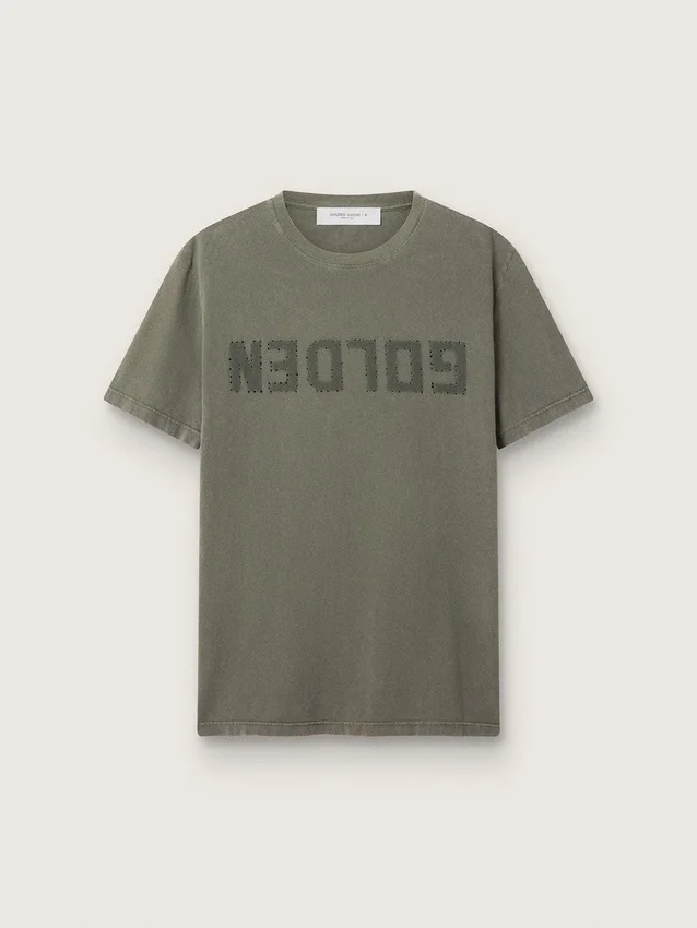 Olivgrön herr-T-shirt med guldbokstäver