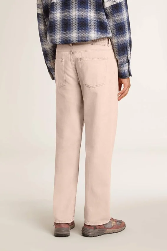 Rosa färgade jeans för män